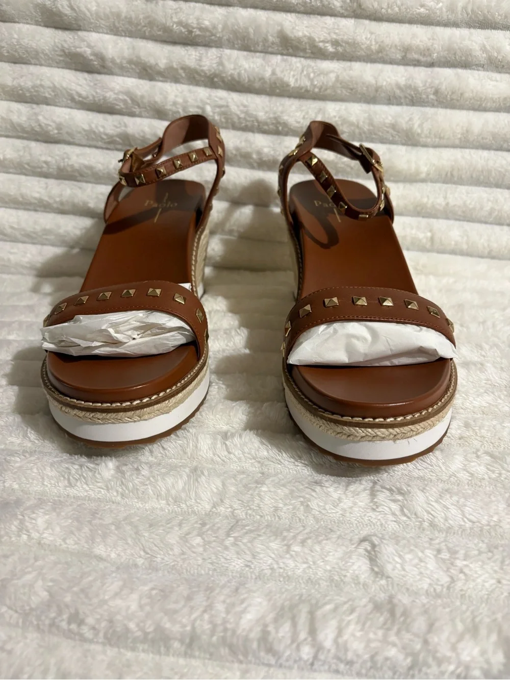 NWT Linea Paolo Tan Leather Studded Platform Wedge Sandals 11M